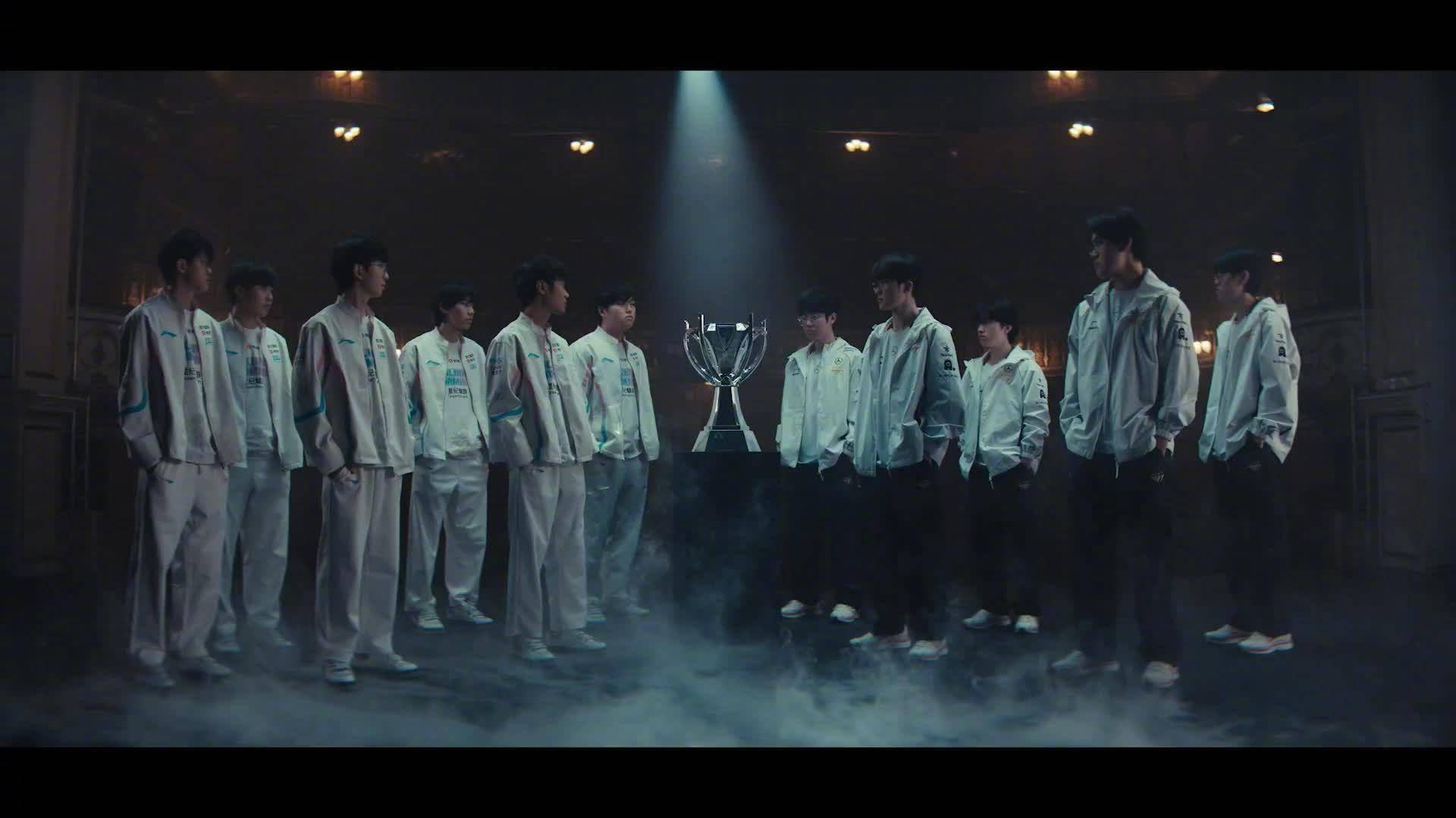 包含焦点大战：英雄联盟上演巅峰碰撞的词条