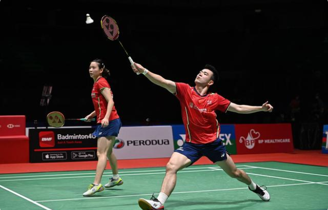 中国队横扫印尼队,郑思维刷新纪录 中国队横扫印尼队,郑思维刷新纪录