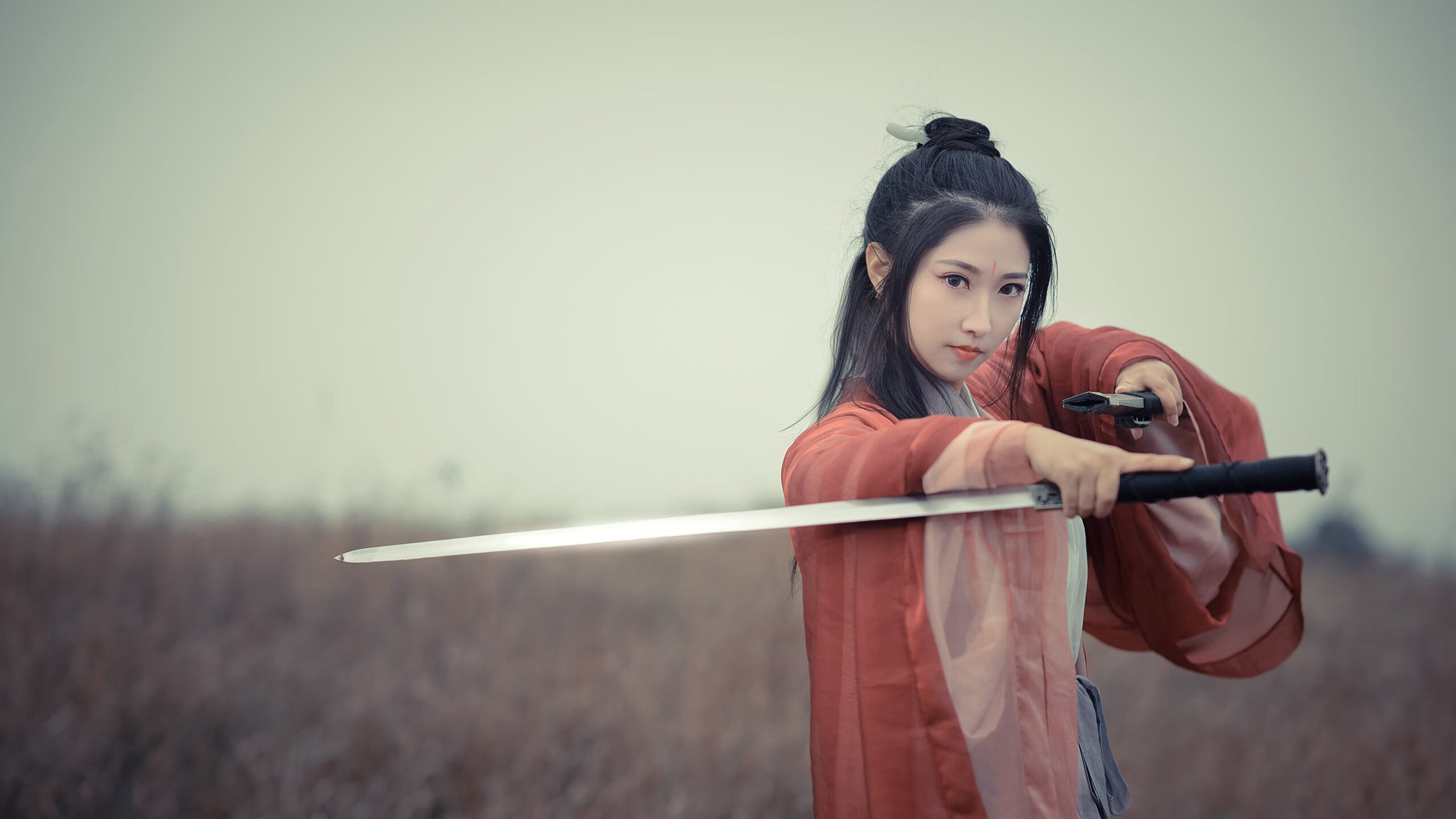 蜂群战术锁死太阳,伦纳德关键接管!篮球世界里,你永远可以相信那个沉默的机器人